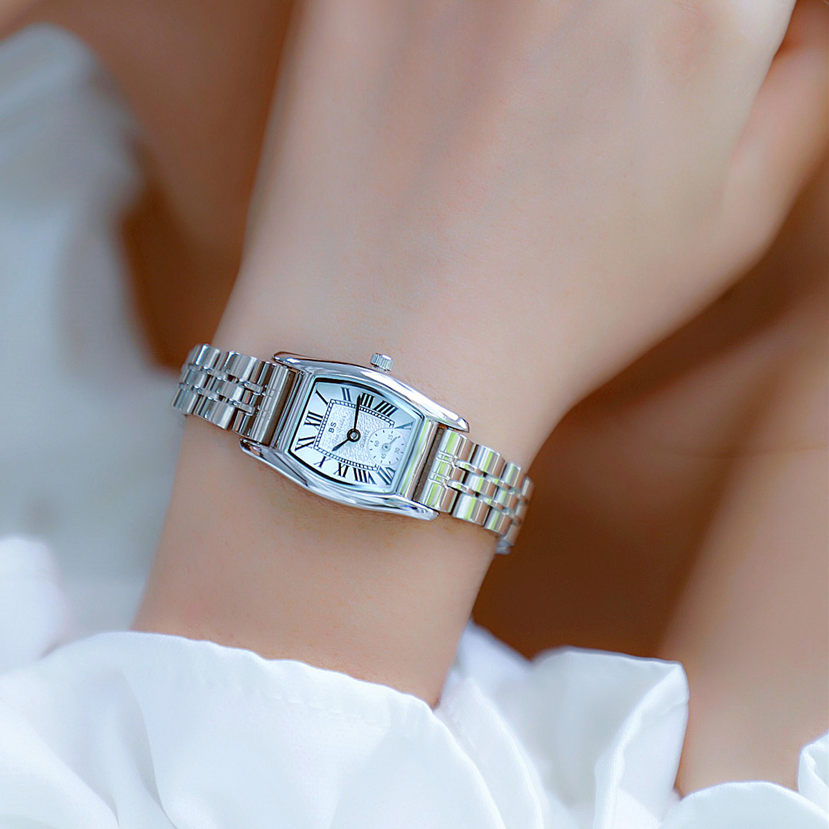 BS Women's Watch Versatile Ret - Luxury Watch Index review and price