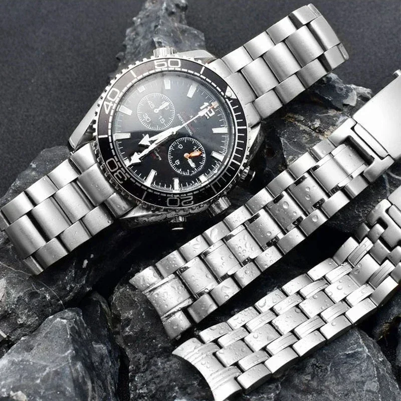 904L Stainless steel watchband - Omega Watch Speedmaster review and price