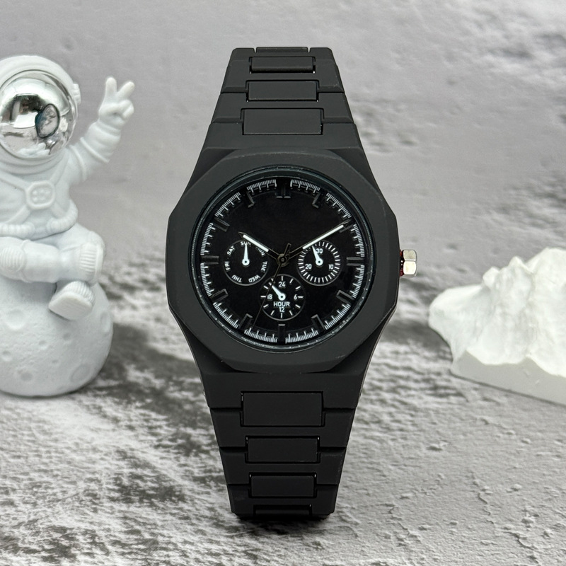 Famous Brand Fake Three-Eyed D - Luxury Watch Wallpaper review and price